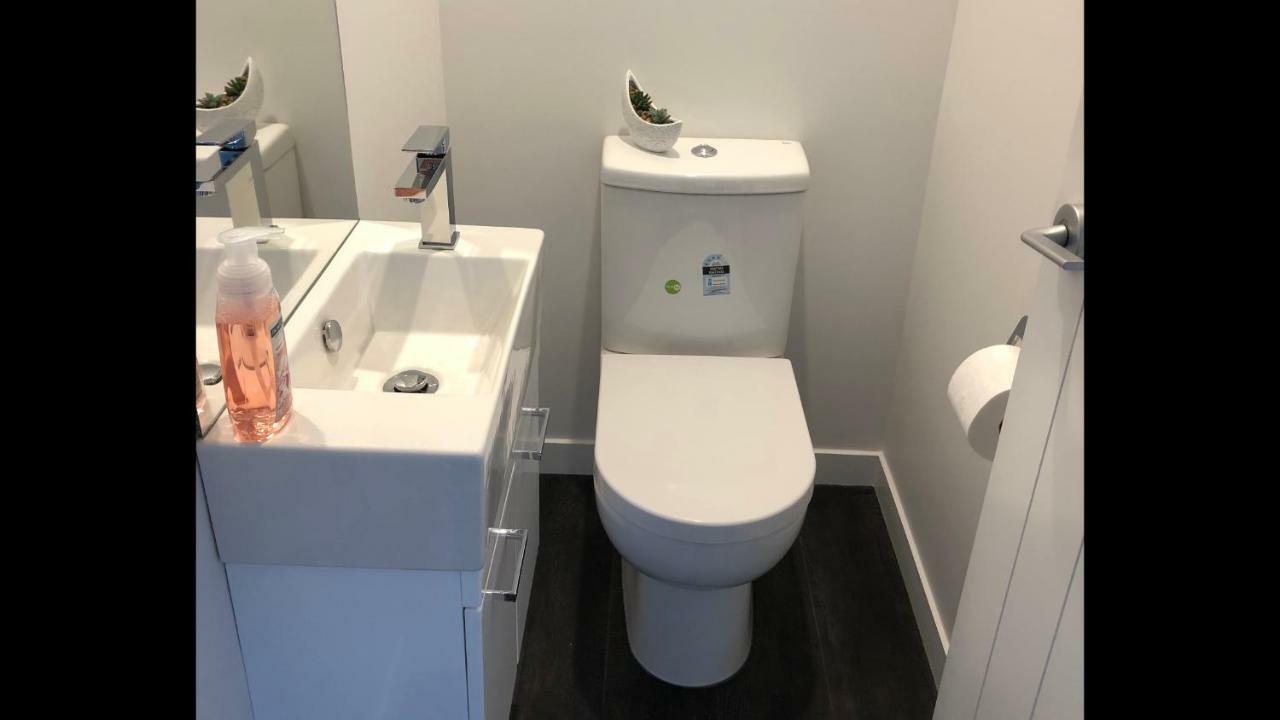 Central Park Gemini Apartments Hamilton Ngoại thất bức ảnh